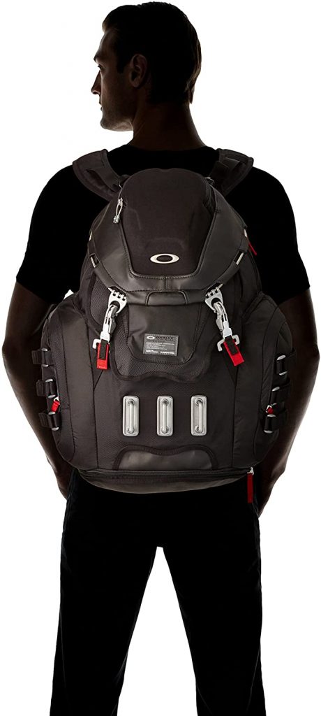 Oakley Kitchen Sink Backpack Review Pros Cons Compared   Oakley Backpack 460x1024 